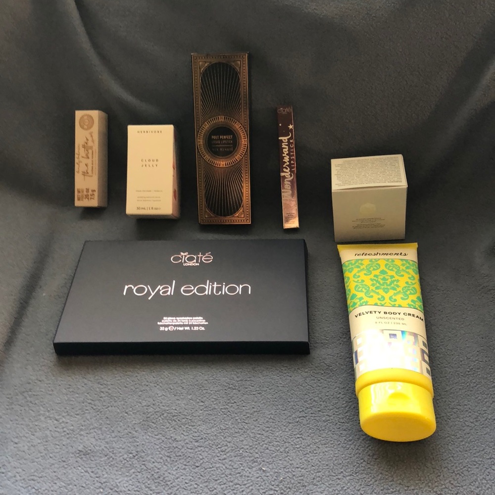 Boxy charm mixed beauty aids